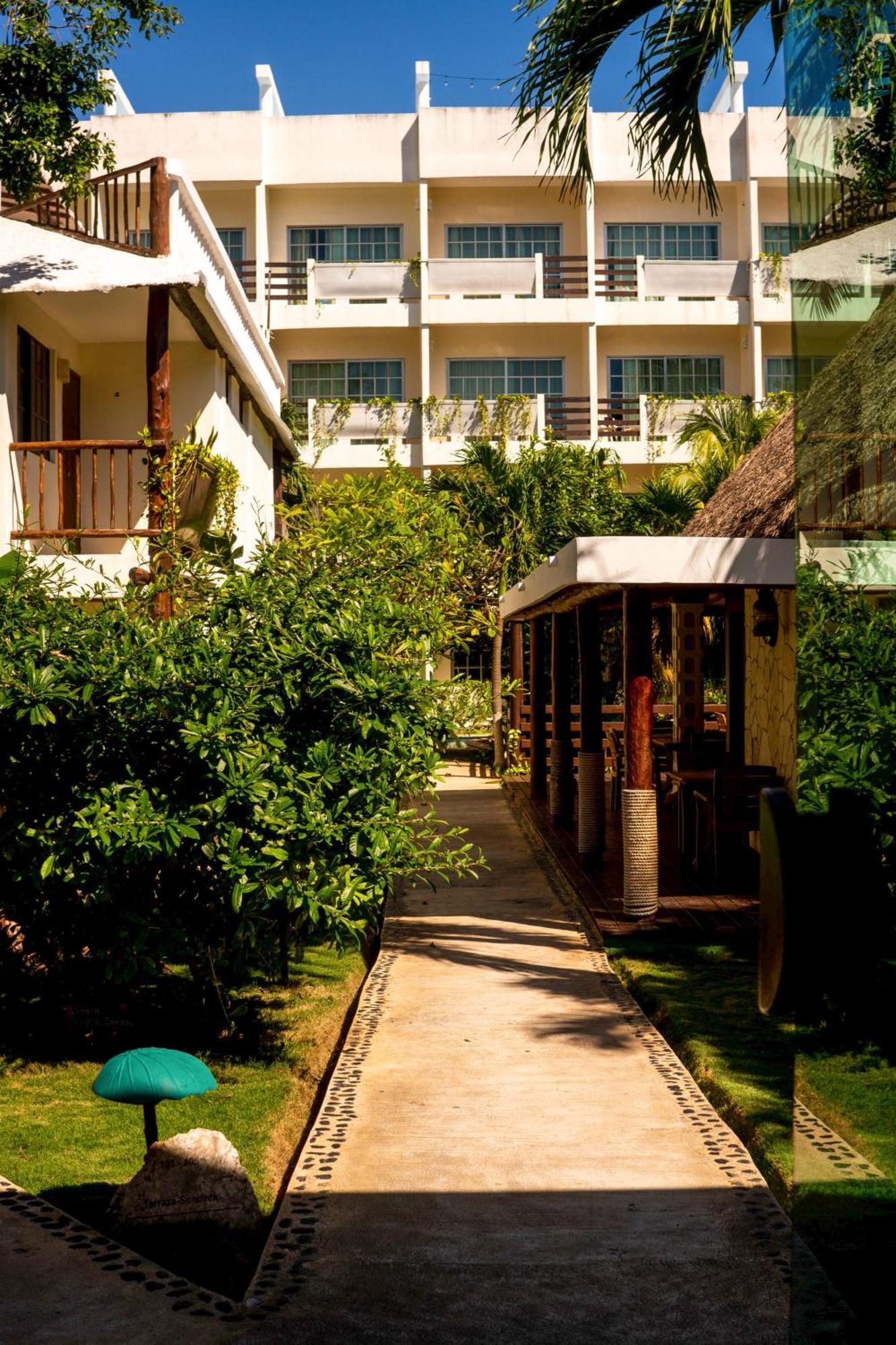 Hotel Posada Sian Kaan Playa Del Carmen Buitenkant foto