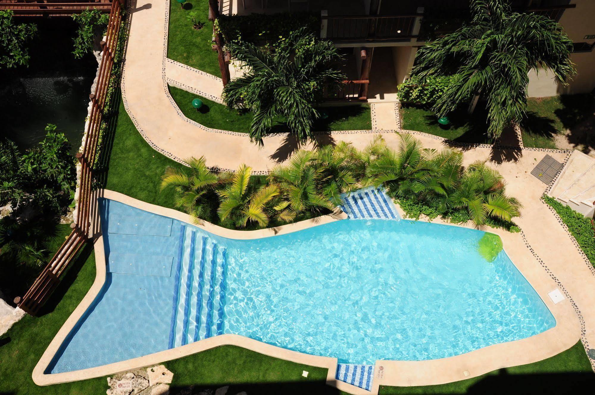 Hotel Posada Sian Kaan Playa Del Carmen Buitenkant foto