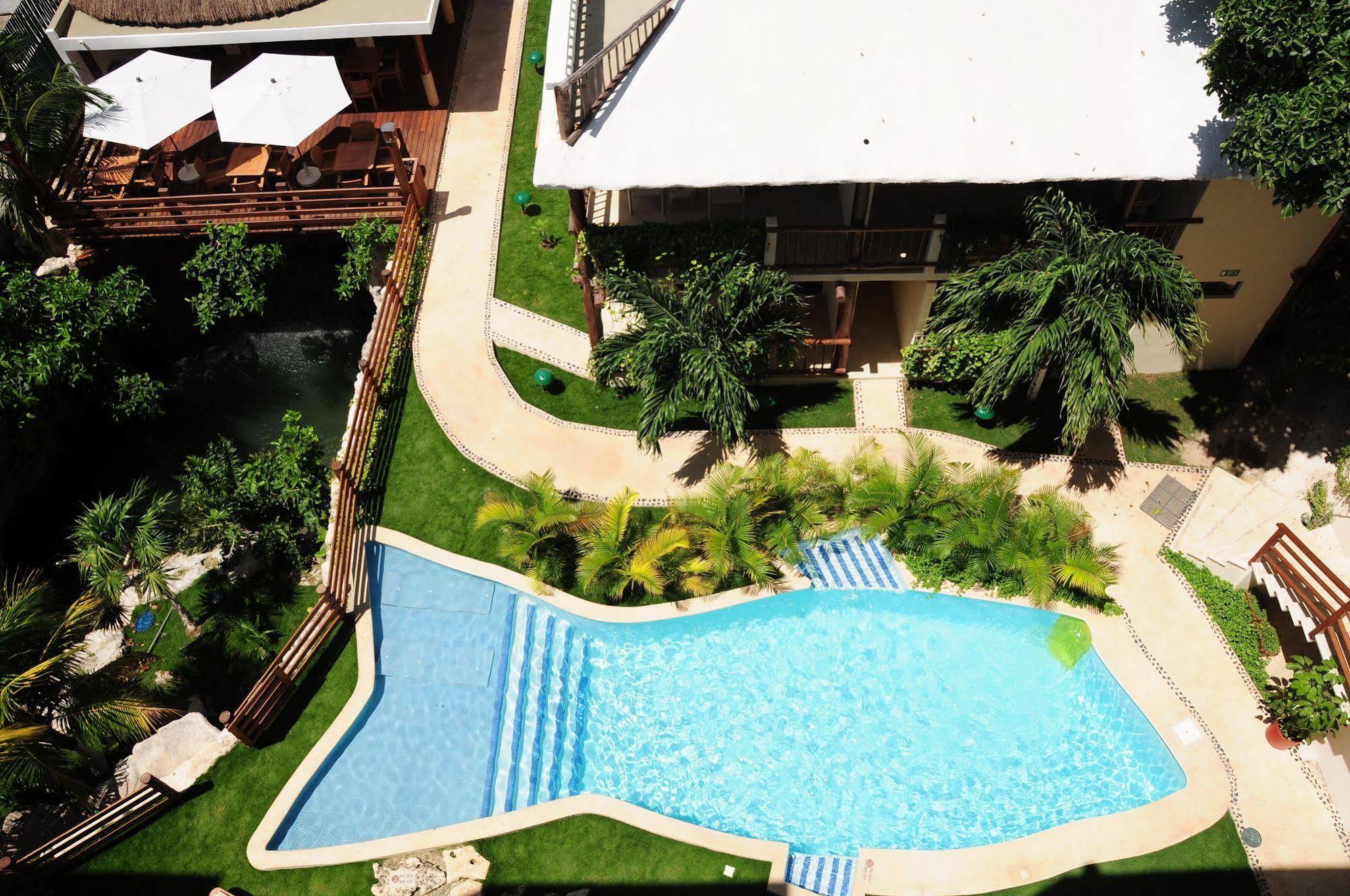 Hotel Posada Sian Kaan Playa Del Carmen Buitenkant foto